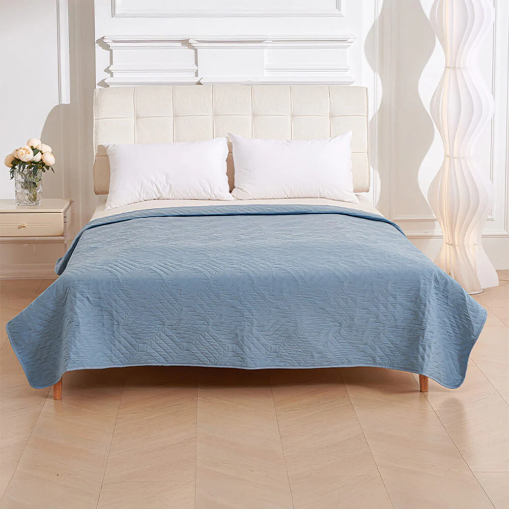 Waterproof Pet Blanket – Washable Sofa &amp; Bed Protector for Dogs &amp; Cats